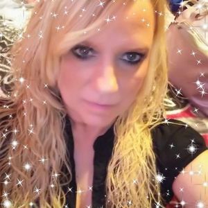 Meet your Posher, Cyndi